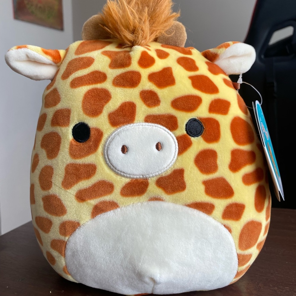 New SquishMallow 8” Giraffe